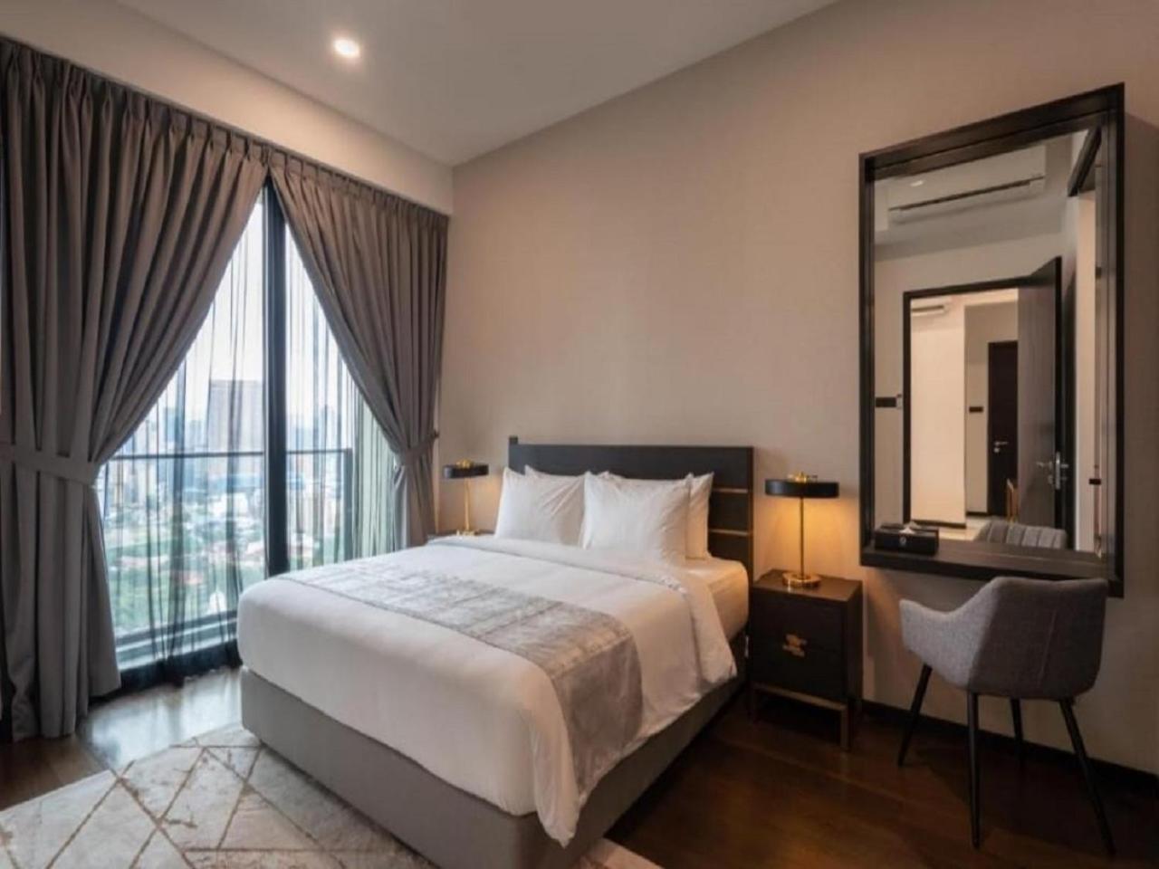 The Orion Suites At Opus
